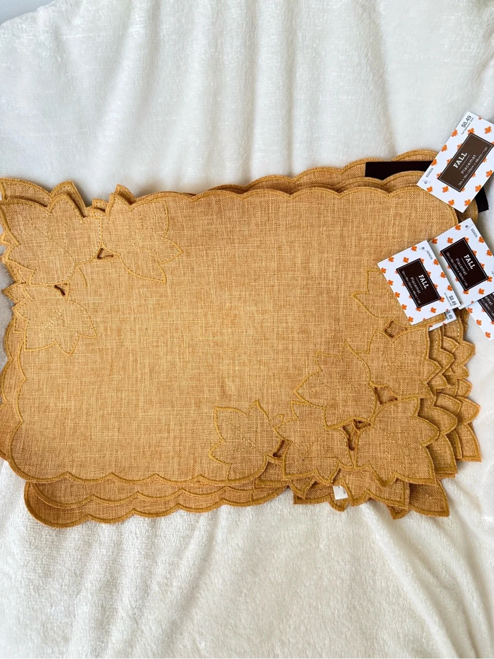 Scalloped Leaf Placemat Set of 4 in Mustard - Fall Table Linens
